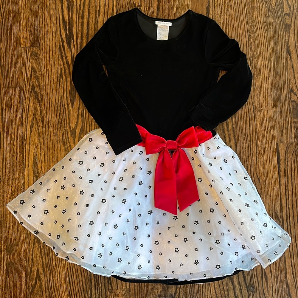 Girls Holiday Christmas Dress - black velvet top, full skirt, red bow. Size 10